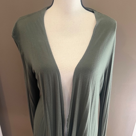 H.I.P. Women's Army Green Cardigan, Long Sleeve, Size Large - Picture 2 of 11